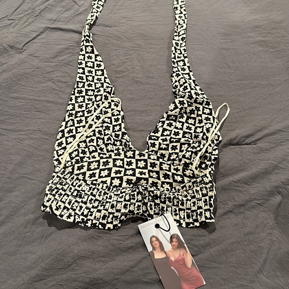 Halter Top - Picture 2 of 2